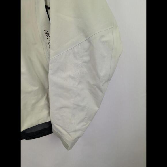 [SOLD] ARC'TERYX 2010 Womens US M SCARABEE Recco Ski Jacket Shell White Tea GTX - Picture 3 of 15